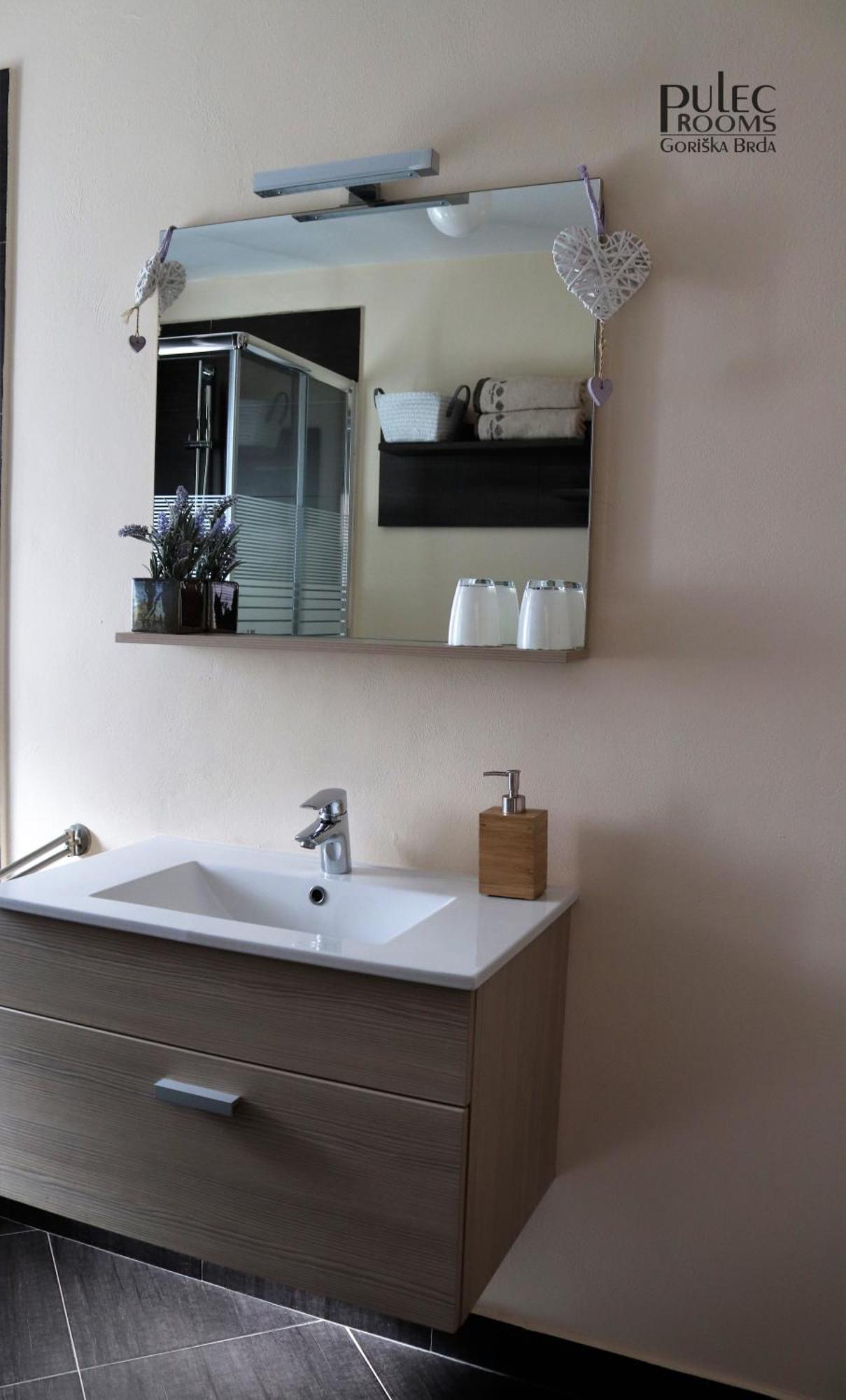 Apartma Sobe Pulec โดบรอโว ภายนอก รูปภาพ