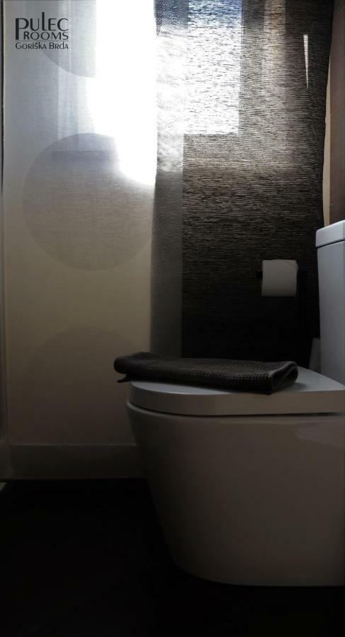 Apartma Sobe Pulec โดบรอโว ภายนอก รูปภาพ