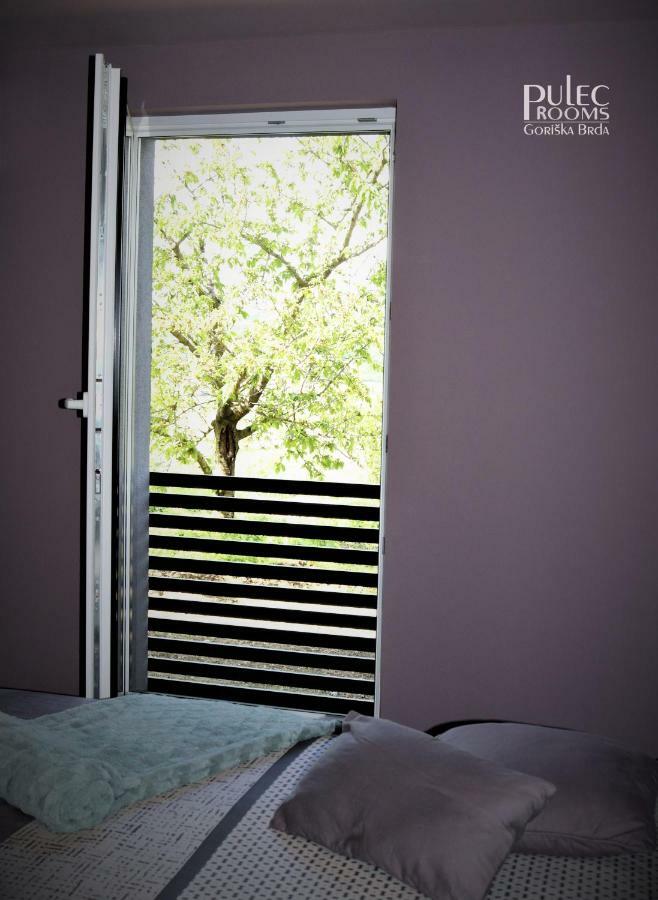 Apartma Sobe Pulec โดบรอโว ภายนอก รูปภาพ
